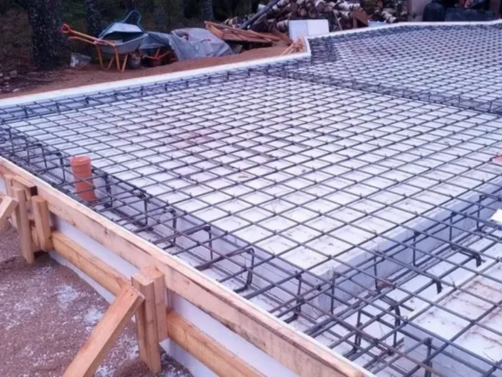 Монтаж монолитной плиты