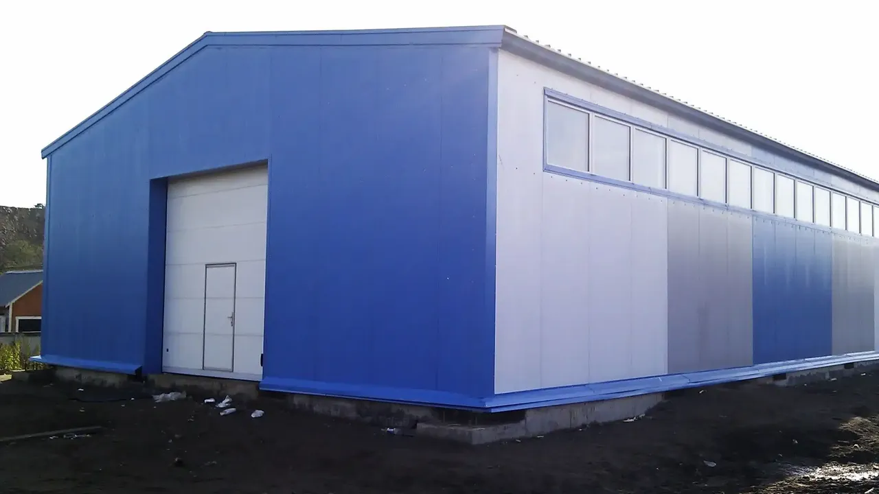 Ангар из сэндвич-панелей