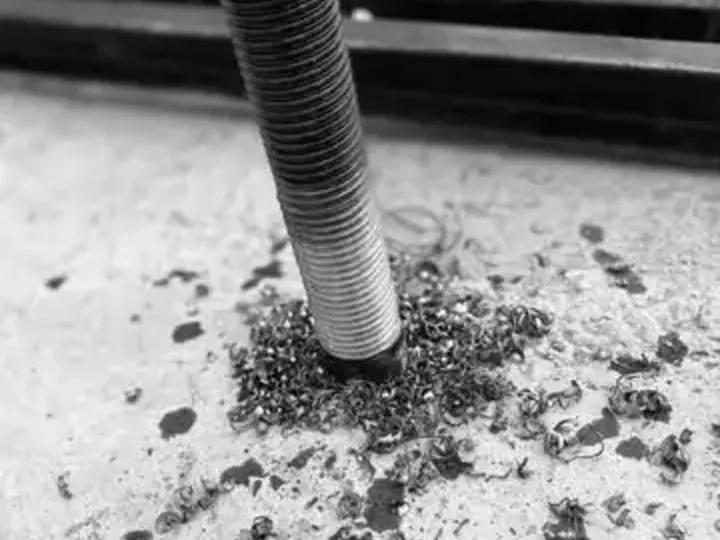 Донарезка резьбы на объекте