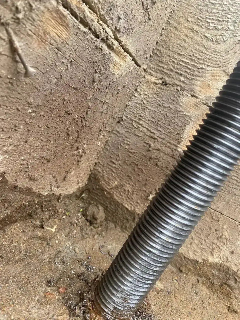 Резьбовые работы в процессе